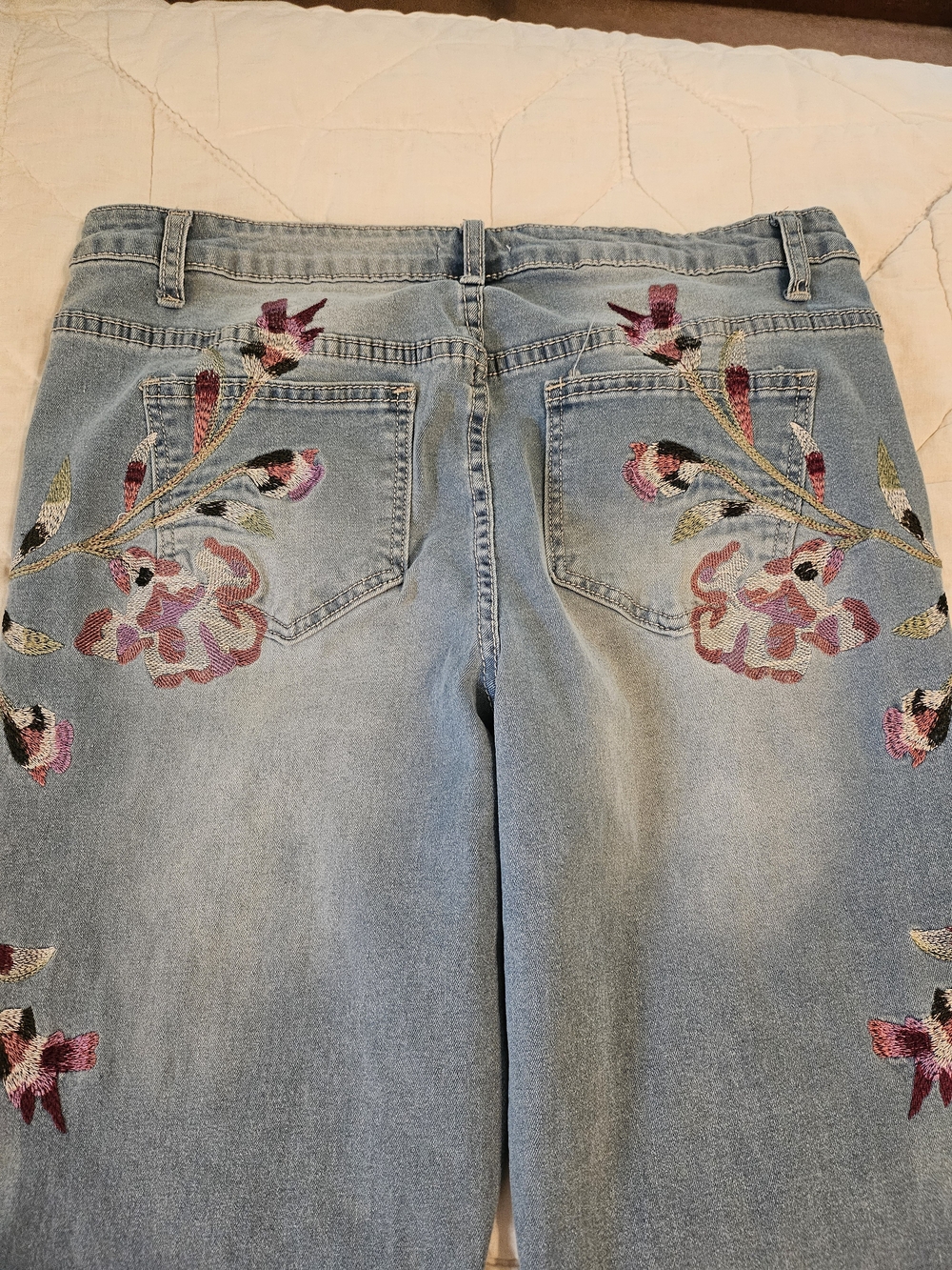 VENUS Mid Rise Floral Embroidered Jeans- Size 10 - Picture 4 of 12